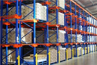 Warehouse Storage Drive- in Racking